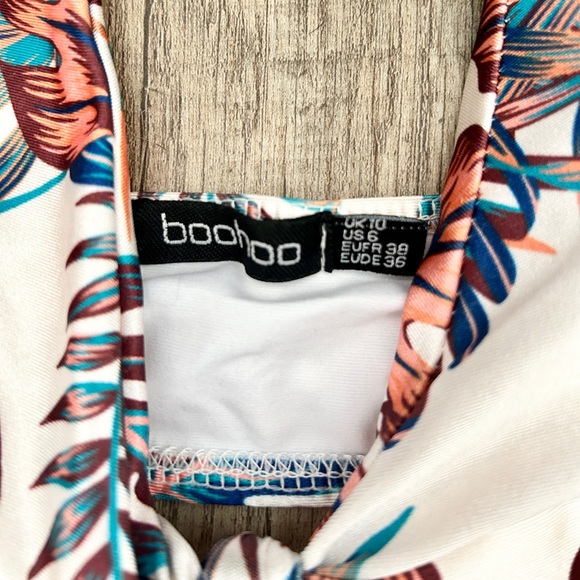 Boohoo front knot floral bikini set size 6 - Picture 2 of 8